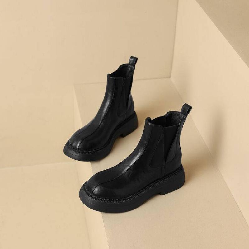 Autumn and Winter Sleeve Medium Boots Thick-soled Non-slip Large-size Women's Boots Comfortable Medium Heel Round Head Korean Version Rubber Sole M