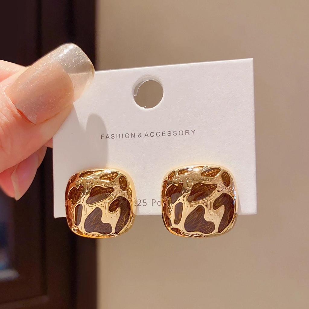Retro Geometric Leopard Print Gold Square Stud Earrings for Women - Unique and Versatile Design