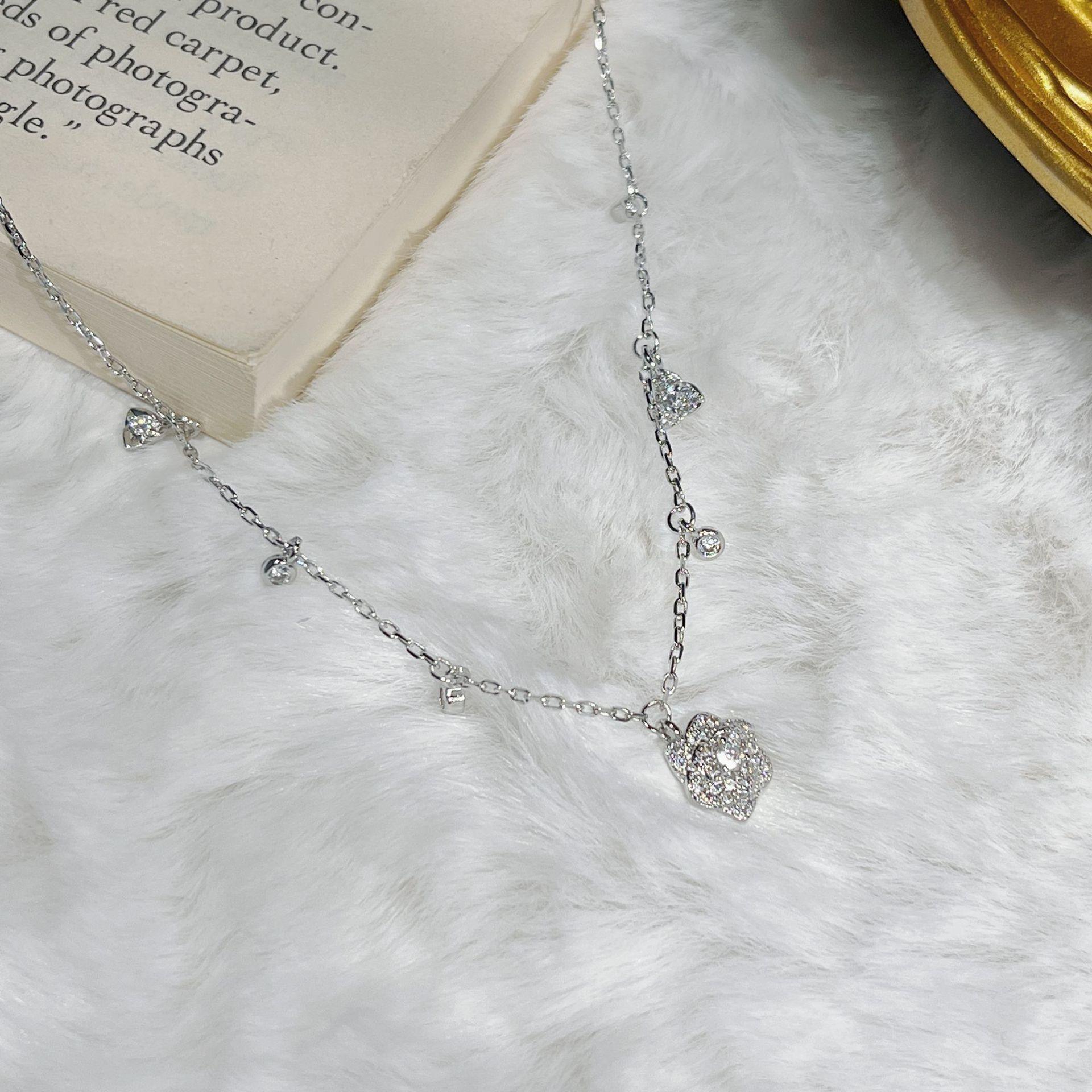 Star Full Diamond Rose Collarbone Chain Bracelet Star With Flower Necklace Light Luxury High-End Set