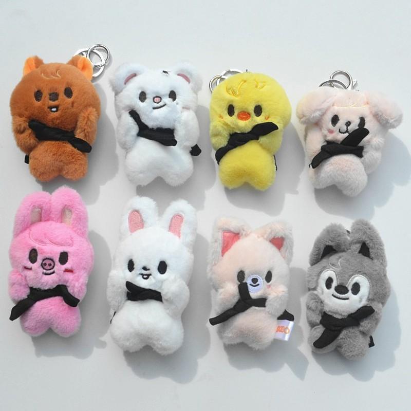 Stray Kids Children'S Plush Keychain Magnetic Suction Face Holding Pilot Doll Shawl Scarf Pendant Children'S Toy Gift