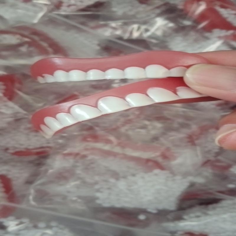 Disposable Smiling Veneers Upper Lower False Teeth with Filling Glue Comfortable for Daily Oral Cosmetic Use