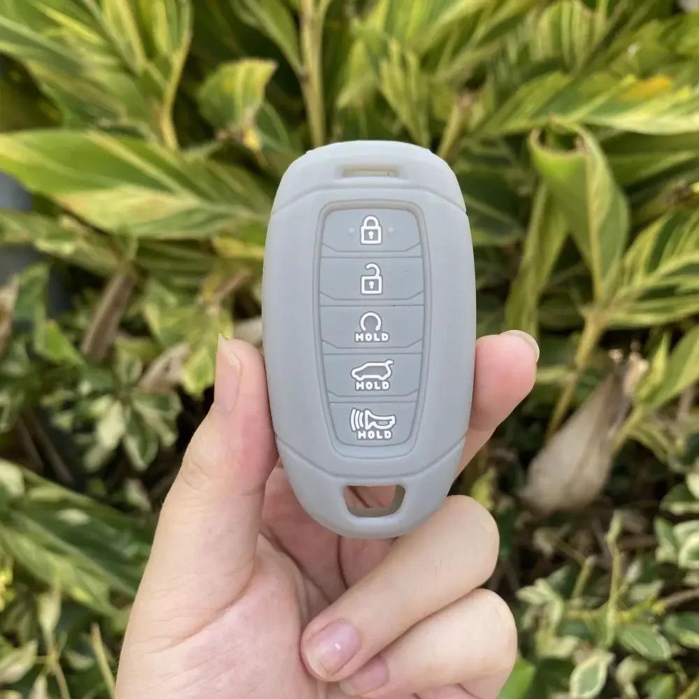 For Hyundai Palisade Ix35 Tucson Accent Santa Fe Solaris ELANTRA Azera 5 Button Silicone Car Key Cover Case Keychain Accessories