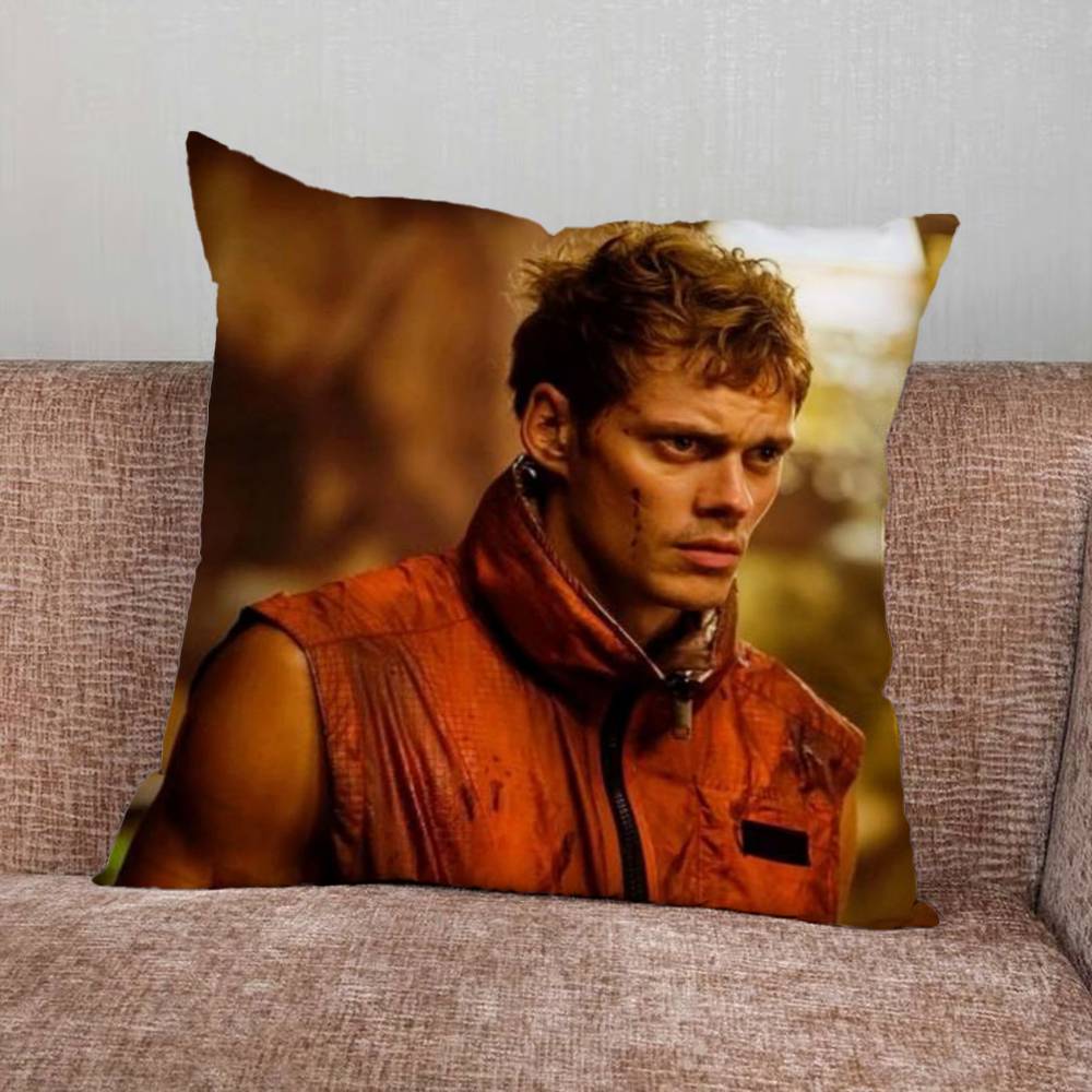 

BBill Actor SSkarsgard Print Pattern Sofa Cushion Cover Pillowcase Home Party Car Bedding 30x30cm 12x12in