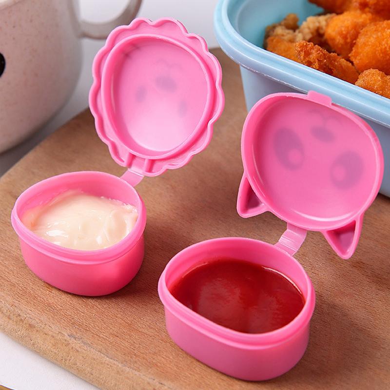 3Pcs Cartoon Sauce Bottle Mini Bento Box Portable Refillable Soy Sauce Box Tomato Salad Sauce Container Bento Box Accessories