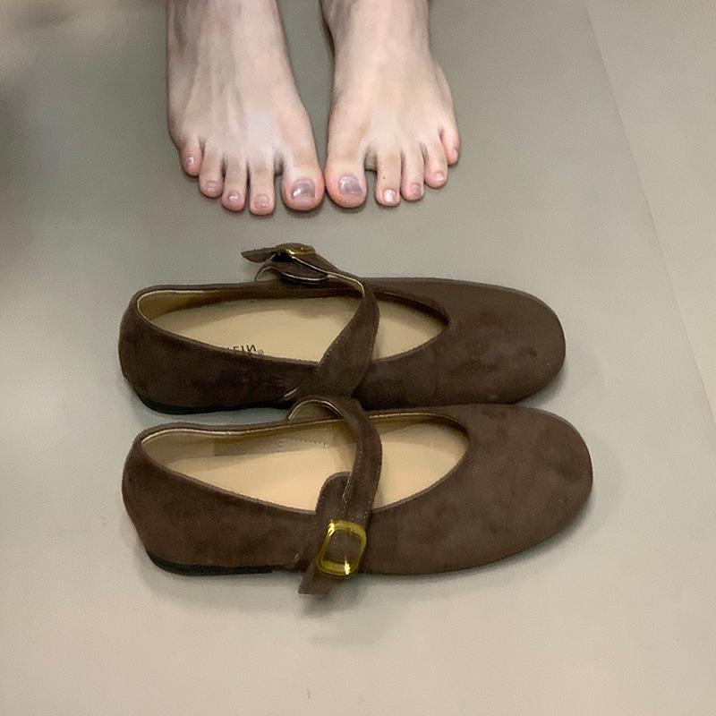 

2025 autumn new suede one-word with shallow mouth single shoes fairy fairy style flat-bottomed versatile Mary Jane shoes grandma shoes 35 коричневый
