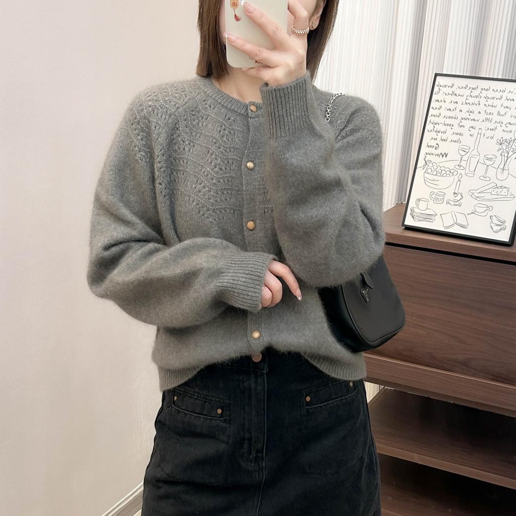 Women's Spring/Autumn Fan-Shaped Hollow Solid Color Long-Sleeve Knit Cardigan with Crew Neck, Loose Korean-Style and Temperament