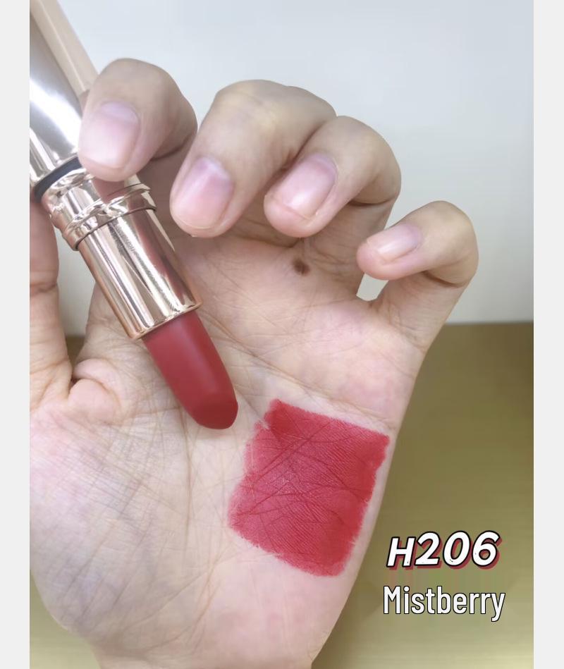 Huris Soft Focus Velvet Lipstick – Matte, Non-Drying, Non-Stick, Perfect for Parties
