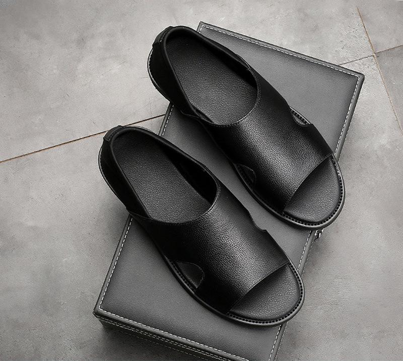 Fashion Fashion Casual Leather Sandals for Men Summer New Designer Outdoor Non-slip Soft-soled Black Roman Beach Shoes Sandal Man