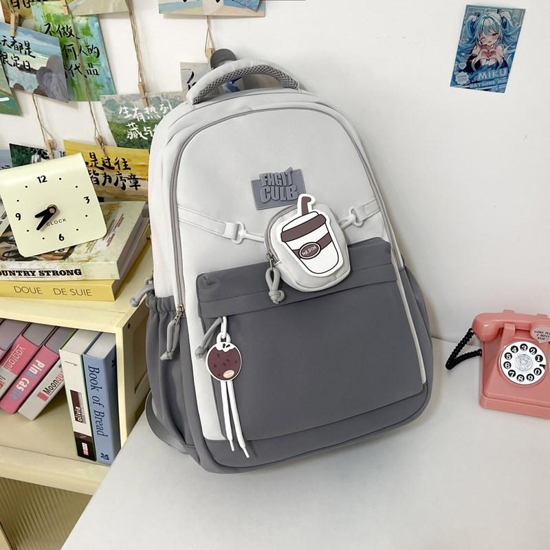 The Schoolbag Is High-value, Sweet and Cute, and the Schoolbag Is Casual, Simple, Light and Versatile.