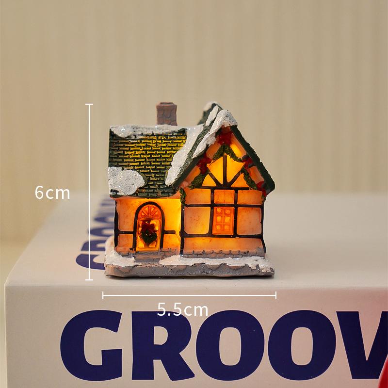 

Новые светодиодные рождественские коттеджные украшения из смолы, маленький домик, рождественские подарки, настольные украшения, маленькие украшения