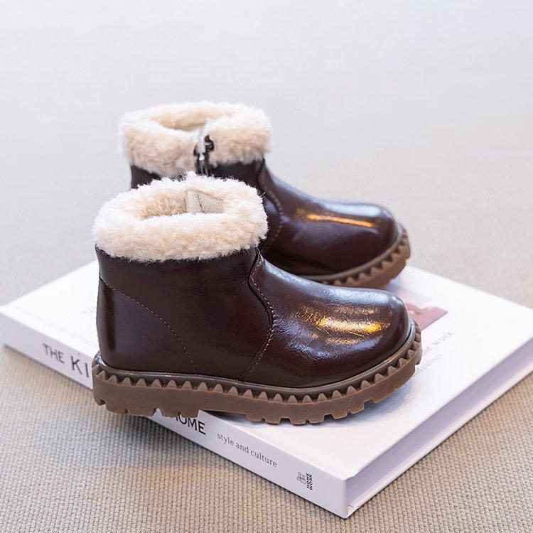 

Девочки Зимние Ботинки Снежные Ботинки Зима 2025 Новые Детские Ботинки Флисовые Короткие Ботинки Утепленные Хлопковые Ботинки Женские Сокровище Теплые Ботинки Мартин 36 yards inner length 22.6cm темно-коричневого