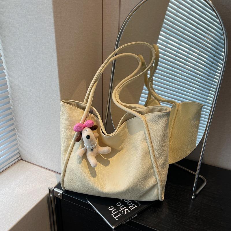 Simple and versatile bag women's large-capacity new casual shoulder bag niche class commuter tote bag