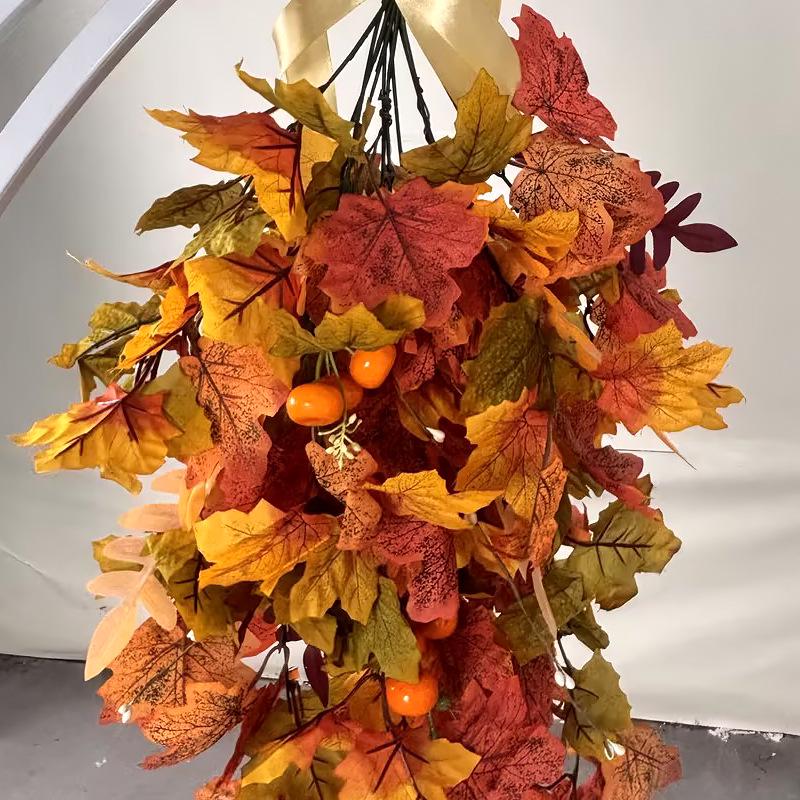 Autumn Maple Leaf Door Hanging: Halloween & Thanksgiving Floral Wall Art