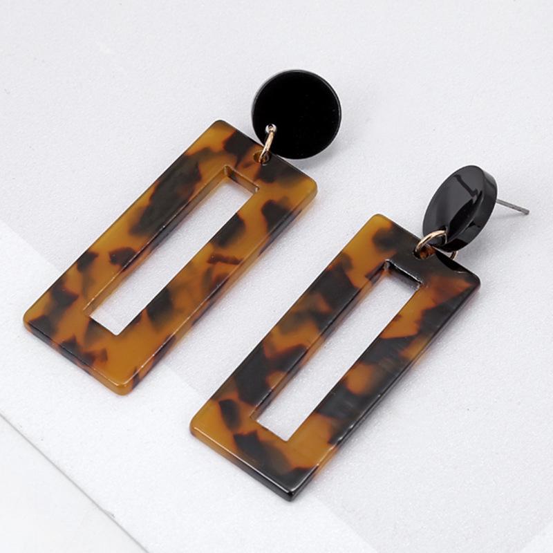 Japanese and Korean Minimalist Brand Leopard Print Earrings Made of Acrylic Sheet and Geometric Resin Earrings