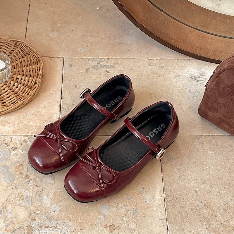 

Silver French ballet style light mouth low heel single shoes women s 2025 new summer skirt JK versatile Mary Jane shoes 40