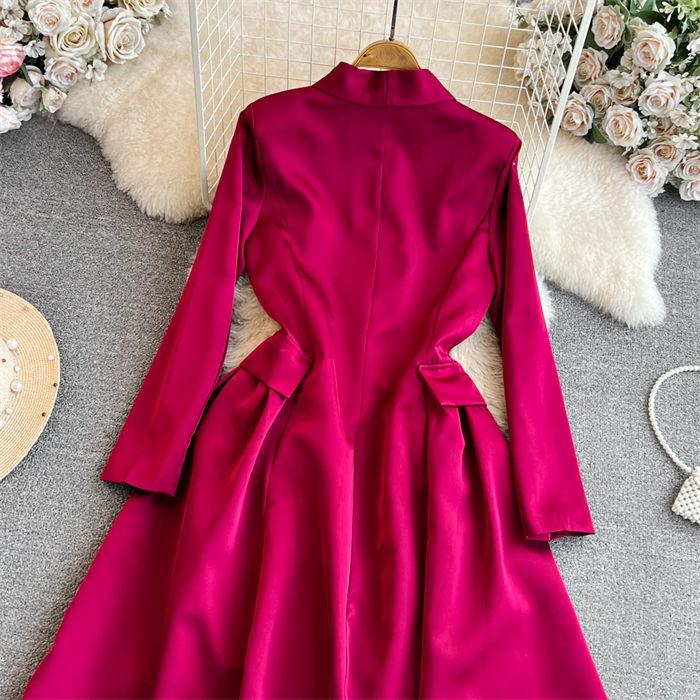 Осенне-зимнее платье-блейзер во французском стиле Хепберн — фото 15