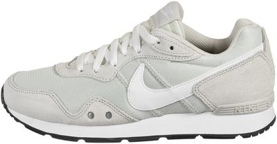 Venture Runner Women's Sneakers