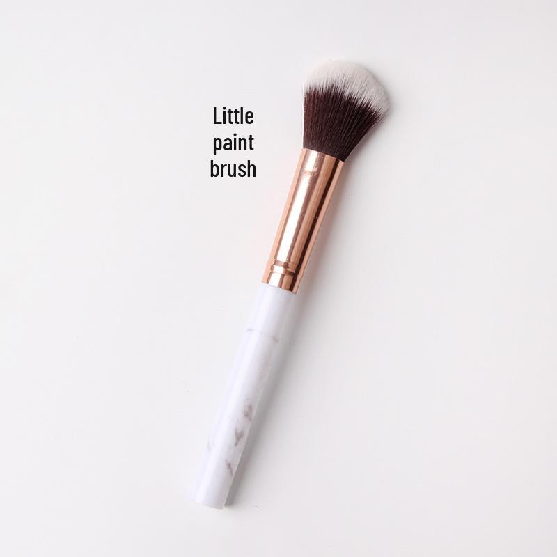 

Мягкая мраморная кисть для макияжа для начинающих: Кисть для хайлайтера и румян «Один мазок»