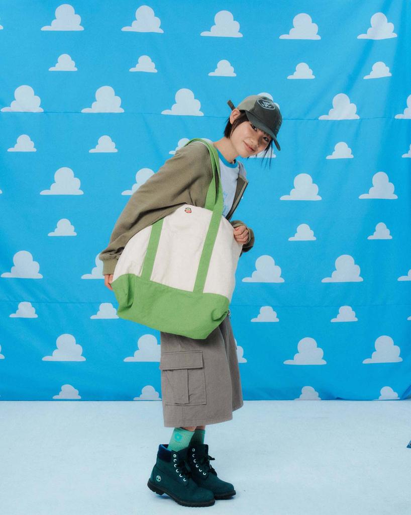999Hyumeoniti Woody_Cargo Burmuda Short (Sage Beige)