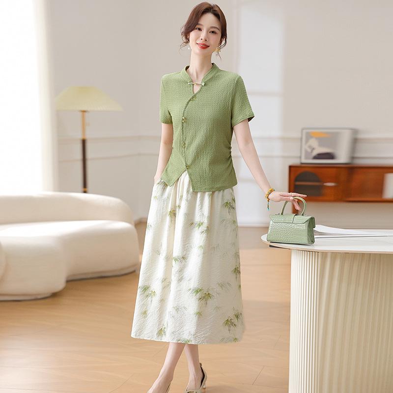 

Stylish 2026 Mom s Summer Dress Set: Short-Sleeved Top & Skirt for Middle-Aged Women 3XL [115-130 kg]
