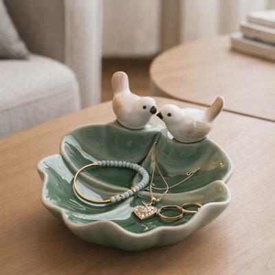 Multi-functional Handmade Bird Shaped Pastry Plate Cute Exquisite Ceramic Dessert Plate Floral Tea Snack Fruit Tray Bathroom