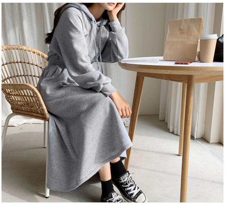 Korean Style Plus Size Hooded Sweatshirt Dress - Solid Color, Slimming Waist, Autumn/Winter Wear for Women
