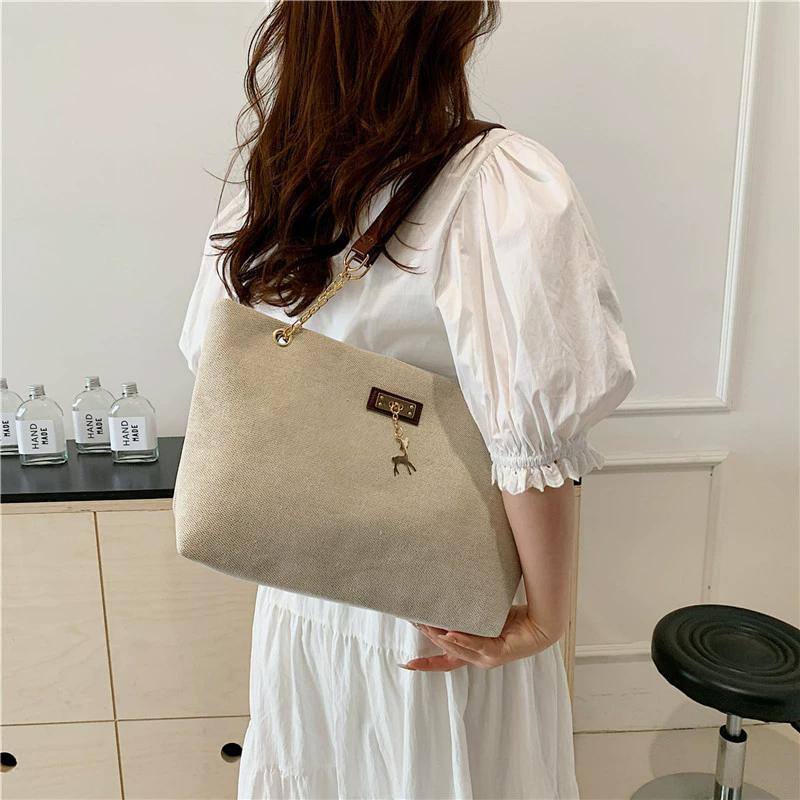 Women Luxury Design New Presbyopic Handbag Large Capacity Handbag Fashion Printing Shoulder Bag Trendy Shopping Bag with Pendant CLE
