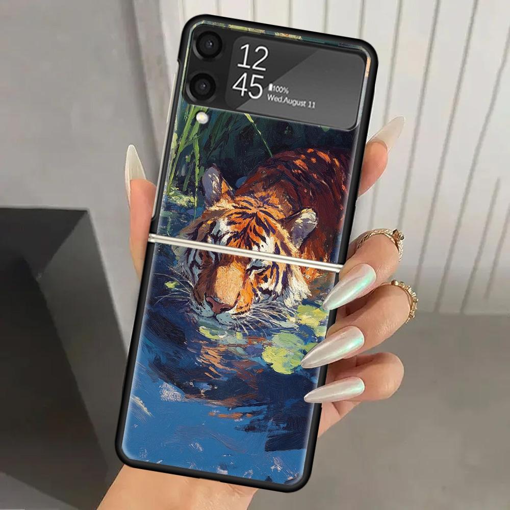 Superior Tiger Pattern Art Hard PC Phone Case For Samsung Galaxy Z Flip 7 6 5 4 3 Black ZFlip7 ZFlip6 Flip5 Flip4 Flip3 5G Print