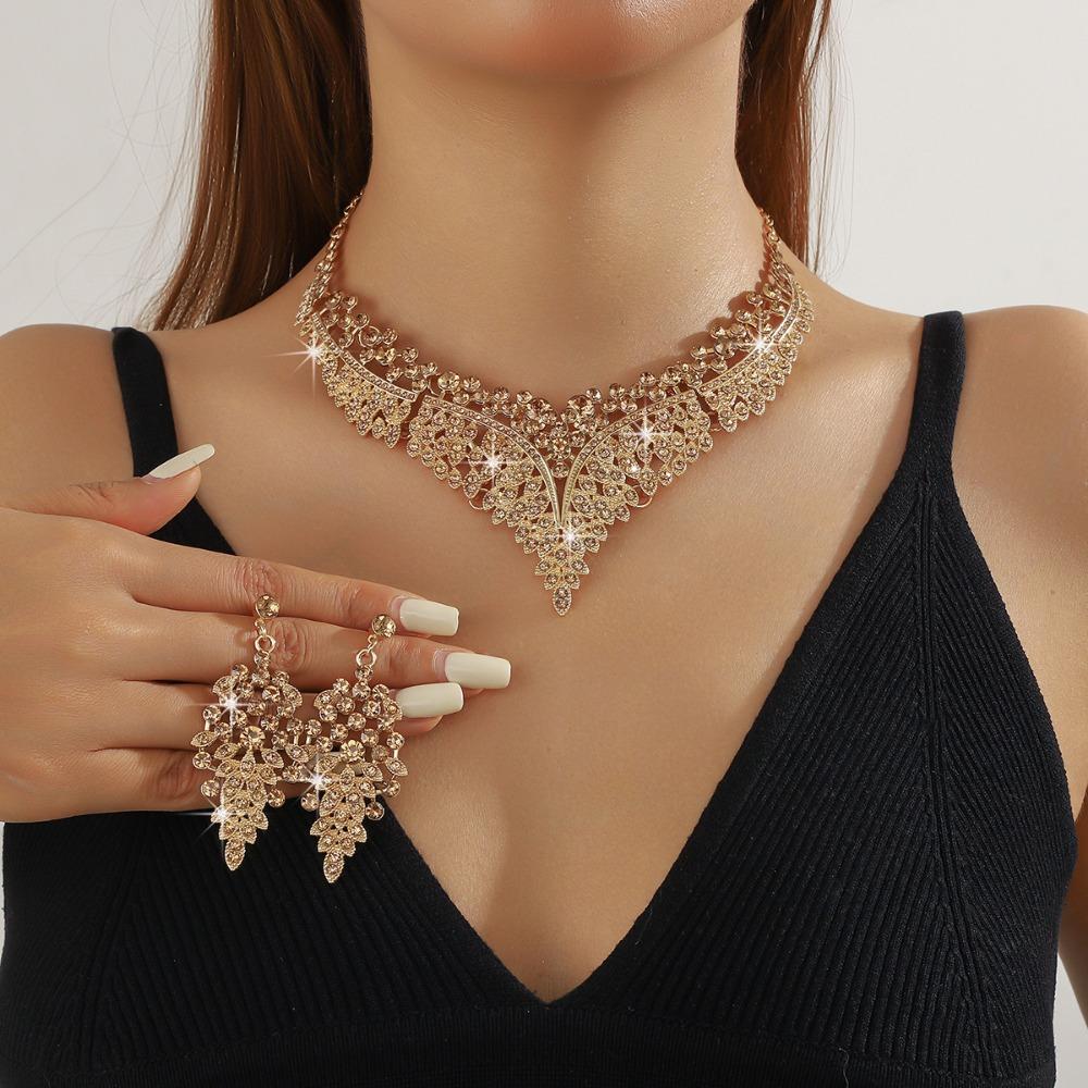 Fashion Jewelry Set Inlay Rhinestone Clavicle Chain Necklace Earring Set  Party