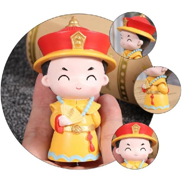 Garneck 2Pcs Chinese Empress and Emperor Cake Decoration Traditional Chinese Figurines Resin Tabletop Decor Statues for Wedding Birthday Bridal