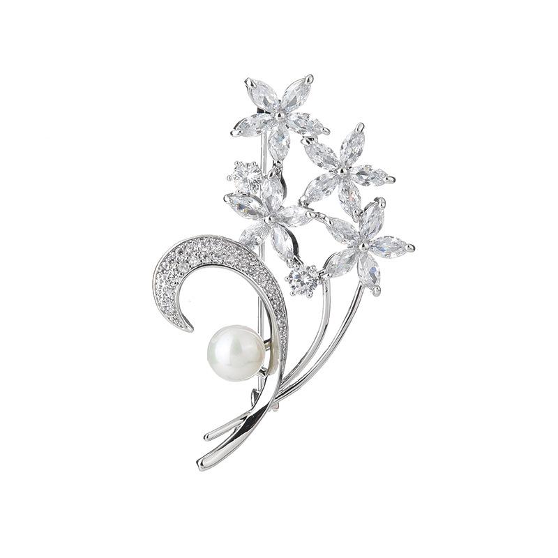 High-End Korean Matte Silver Pearl Flower Brooch