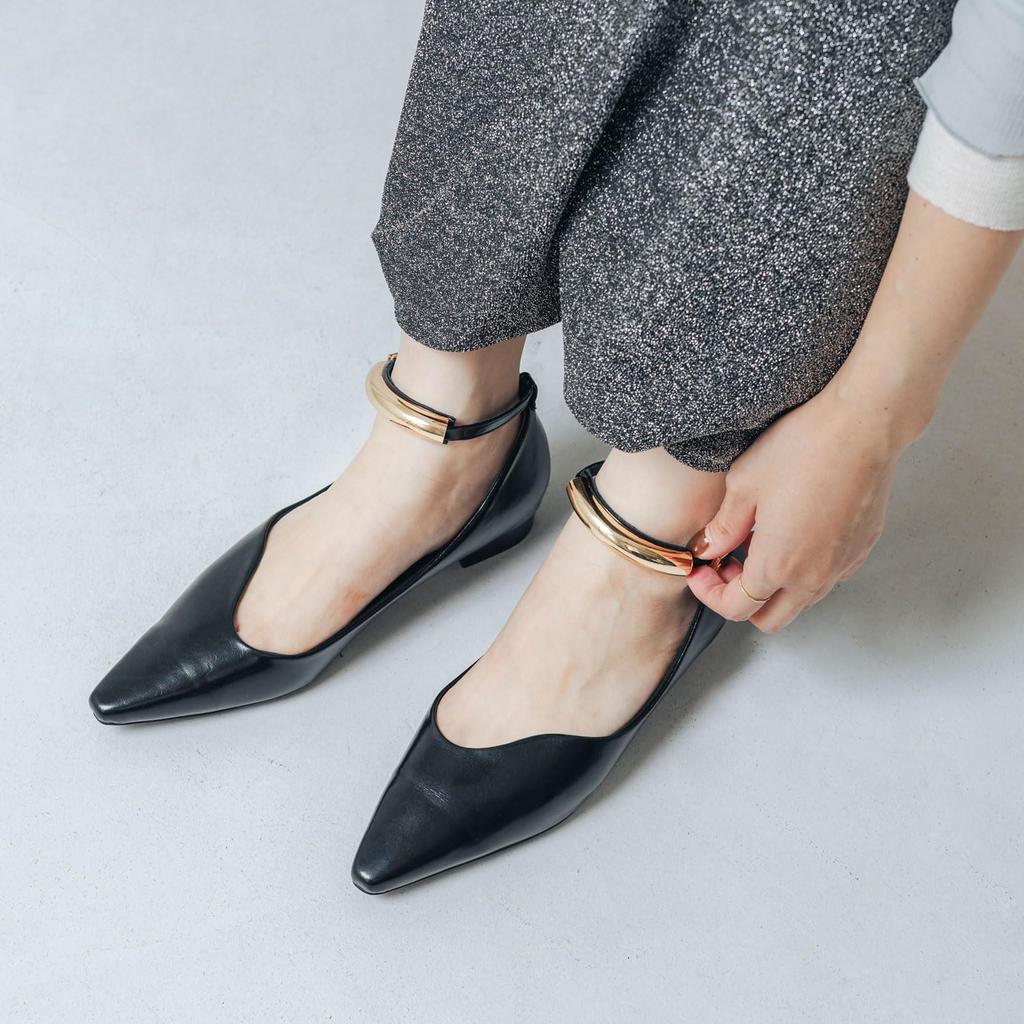 [Evol] Cushioned and Plush Wave Cut Flat Pumps