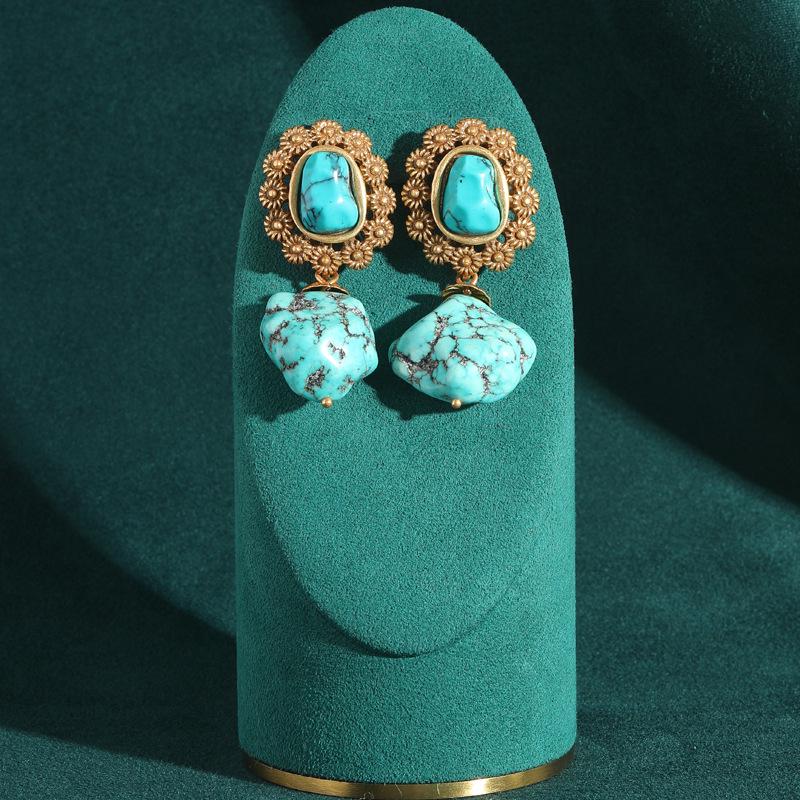 Yong Nuo Vintage Retro Jewelry: High-End, Colorfast Antique Earrings