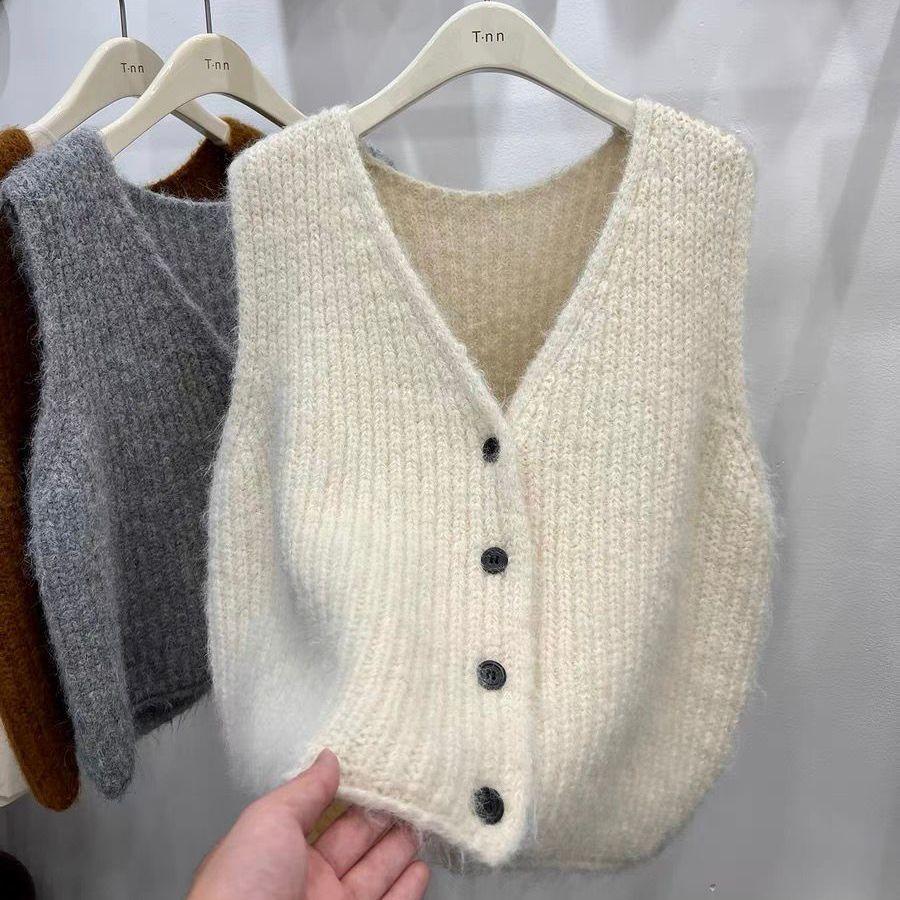 Women's Gray V-Neck Knitted Vest Sleeveless Top Outer-Wear Layering Cardigan Sweater for Autumn and Winter