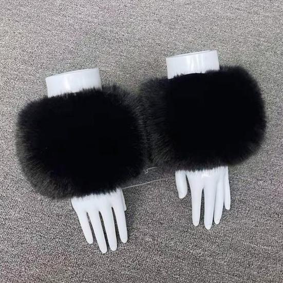 1 Pair Faux Fur Wrist Warmers Fluffy Women Plush Sleeve Cuffs Windproof Thermal Accessory for Jackets Sweaters