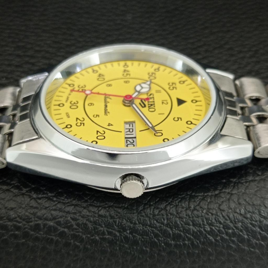 JAPAN VINTAGE REFURBISHED SEIKO 5 AUTOMATIC MENS YELLOW DIAL WATCH a444660-1
