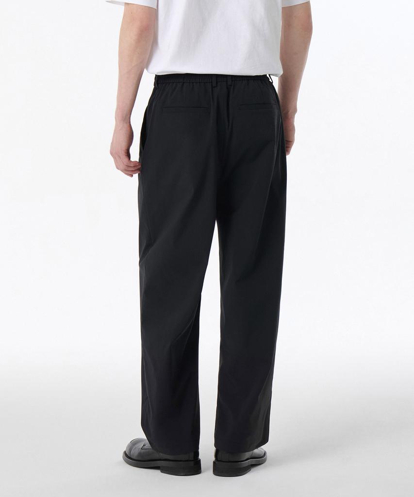 MUSINSA STANDARD Solotex One-Pleat Wide Comfort Elastic Waist Pants [Black]