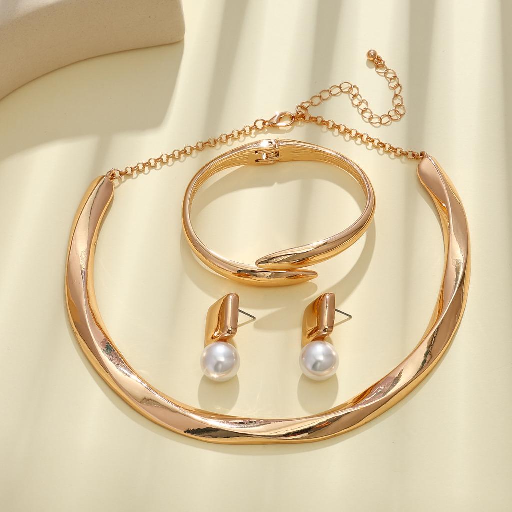 Bracelet Light Luxury Necklace Pearl Earrings Personalized Exaggerated Geometric Wave Design Collar Jewelry