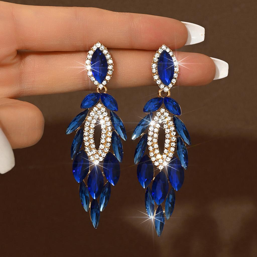 Light Luxury Style Diamond-Encrusted Hollow Water Drop Earrings, Personality Niche Temperament, High-End Earrings, Women