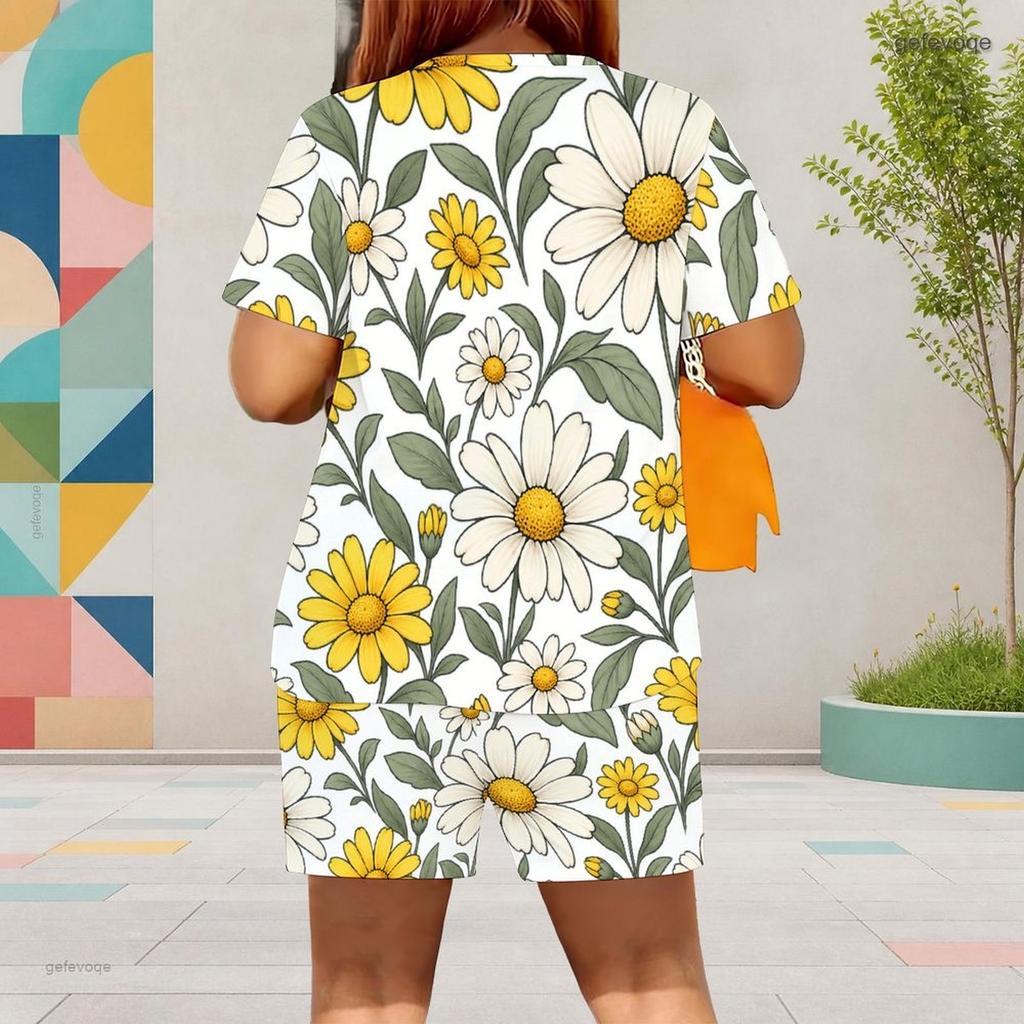 Women Plus Size White Floral Printed Round Neck Short Sleeve Top And Pocket Shorts Two Piece Set