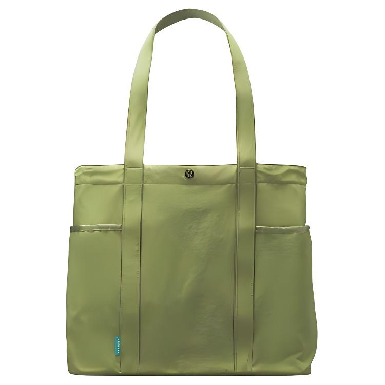 

Lululemon Daily 20L Tote Bag With Metal Logo Closure Recycled Nylon Unisex Tote Bags Edamame-Green LU9BSDS-EDGR Mung Bean Green