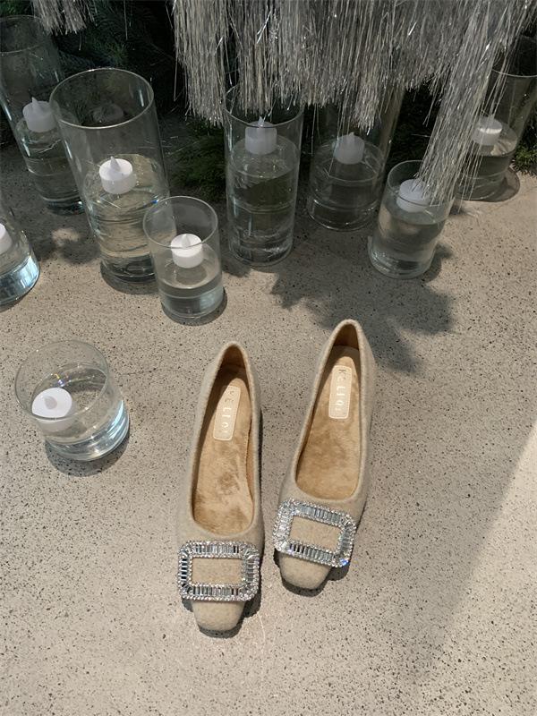 

2025 autumn and winter rhinestone single shoes women s low heels and one pedal high-end French temperament fairy evening shoes 39 абрикосовий