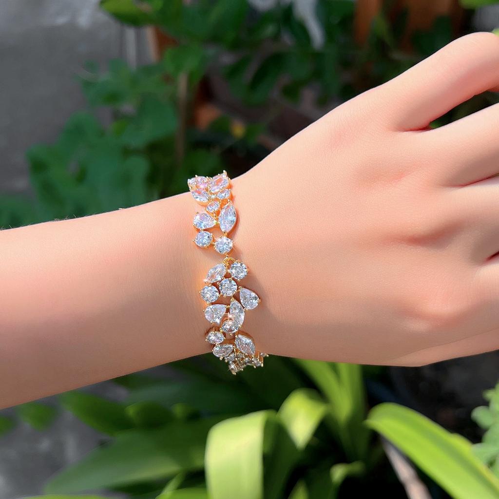 Pera Elegant Leaf Shape CZ Crystal Chain Link Charm Bracelets Bangles with Gold Color for Bridesmaid Wedding Jewelry Gift B217