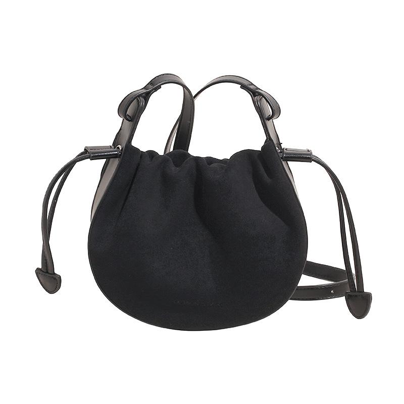 

Новая осенне-зимняя маленькая сумка из замши, женская, с кулиской, с плиссированной сумкой для мобильного телефона, ретро, иностранная, универсальная, на плечо, сумка-мессенджер чёрный