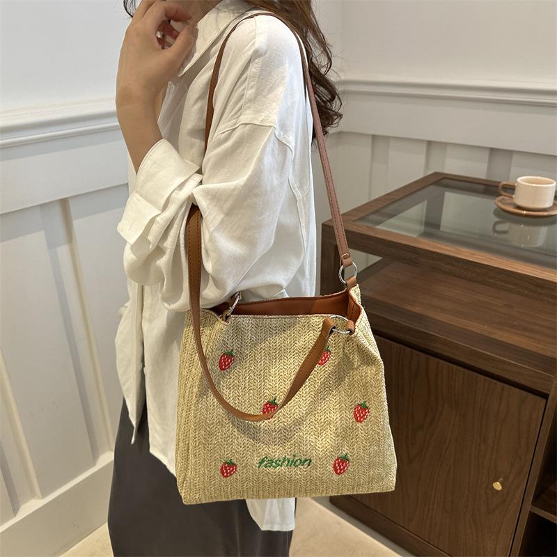 Women's Straw Bag Seaside Beach Large Capacity Vegetable Strawberry Basket Traveler's Bag New Fashion