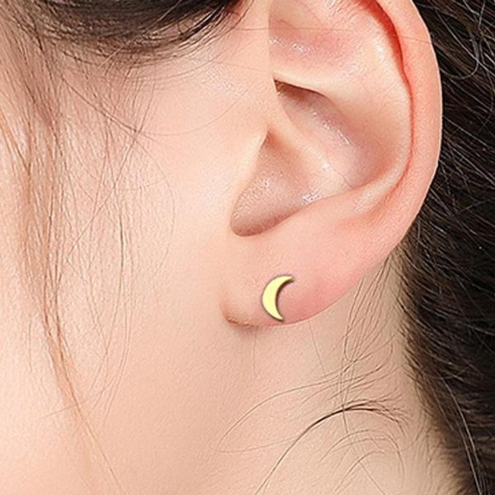 Women's Daily Basic Moon Piercing (Single)