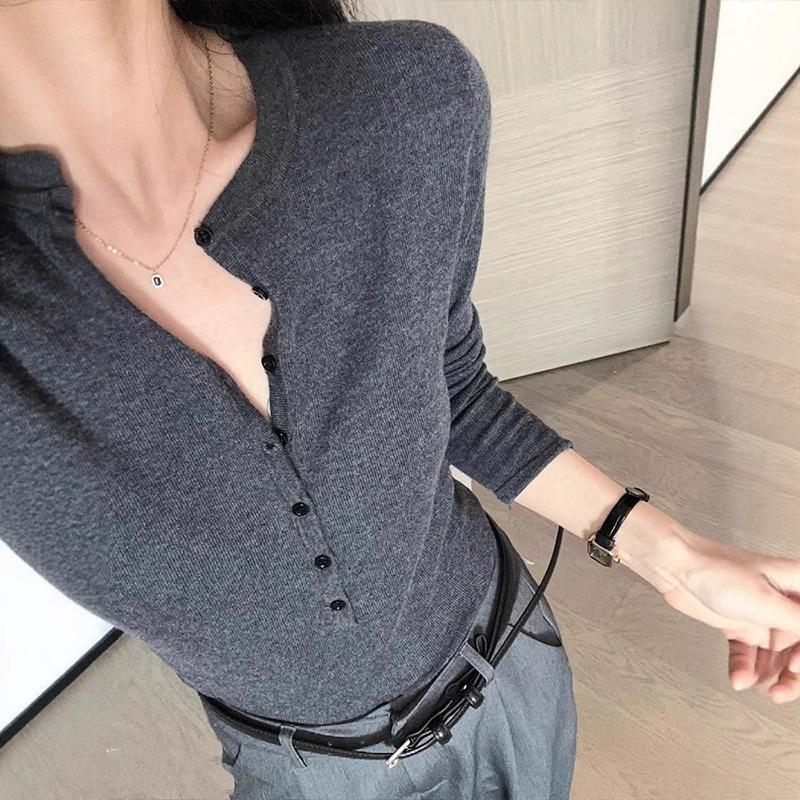 Withdrawal collar sweater bottoming shirt female slim fit retro knitted sweater