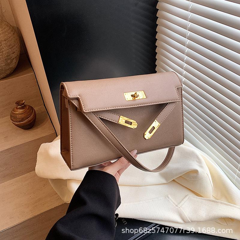 

This year s popular high-end texture versatile small bag women s 2025 new trendy temperament shoulder underarm bag messenger bag хаки