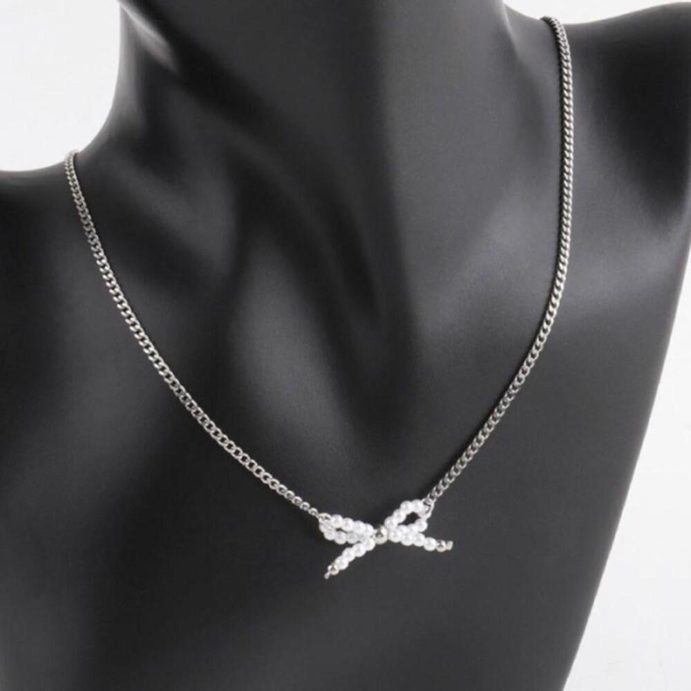 

Women s White Ribbon Silver Pearl Minimalist Necklace (16330810)