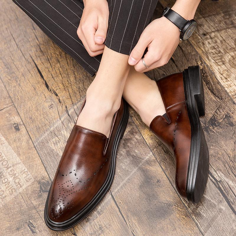 Large size spring and summer men's leather shoes British trend one-pedal loafers Korean version of business hairstylist shoes